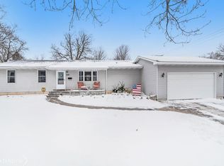1122 Huron St, Lapeer, MI