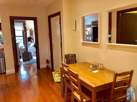 Rented by Skyline Group Real Estate | media 38