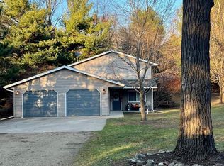 W3522 Glencoe Ave, Montello, WI 53949