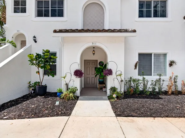 311 Bayfront Drive, Boynton Beach, FL 33435