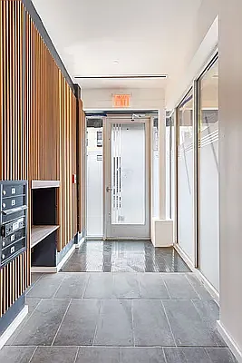 Rented by Compass | media 18