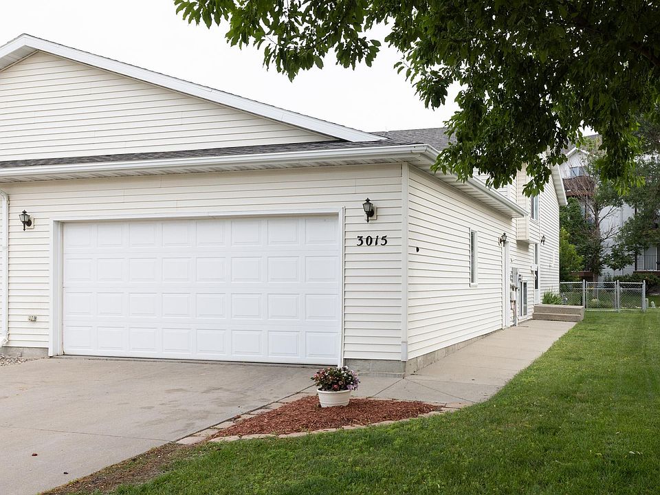 1st image of 3015 Dakota Park Cir S