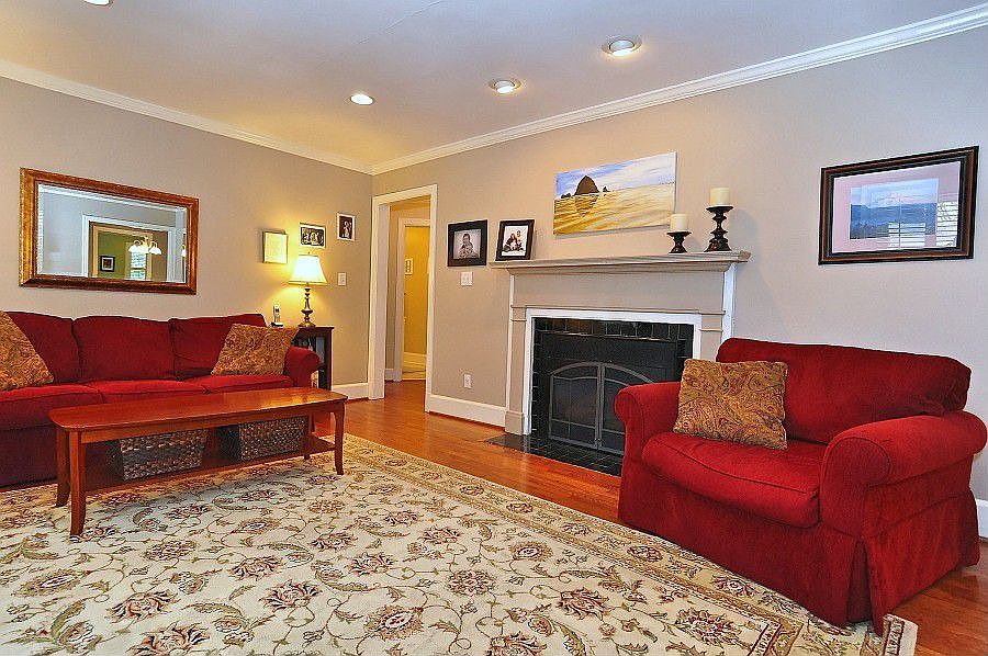 2nd image of 1023 Sedgefield Rd