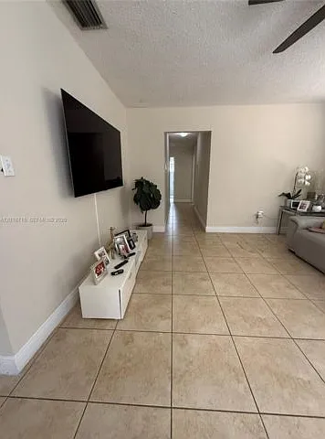 6720 SW 21st St — Photo 8