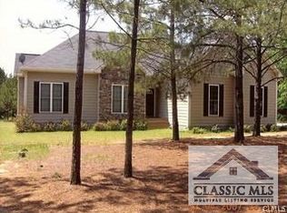 218 Acorn Trl, Lexington, GA 30646