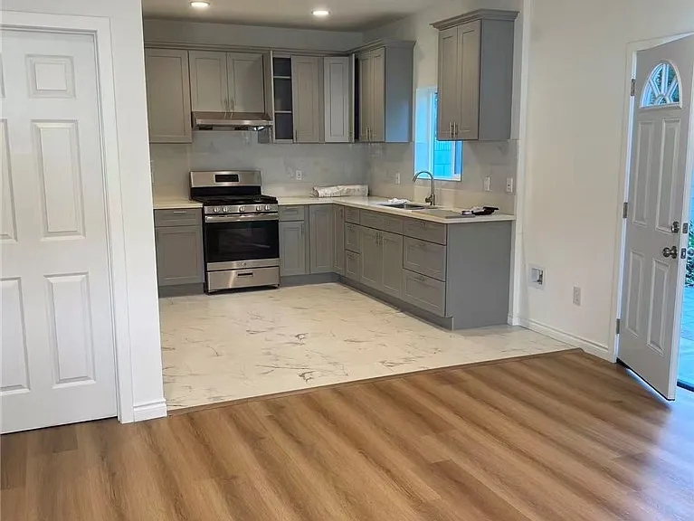 771 King St #A — Photo 2