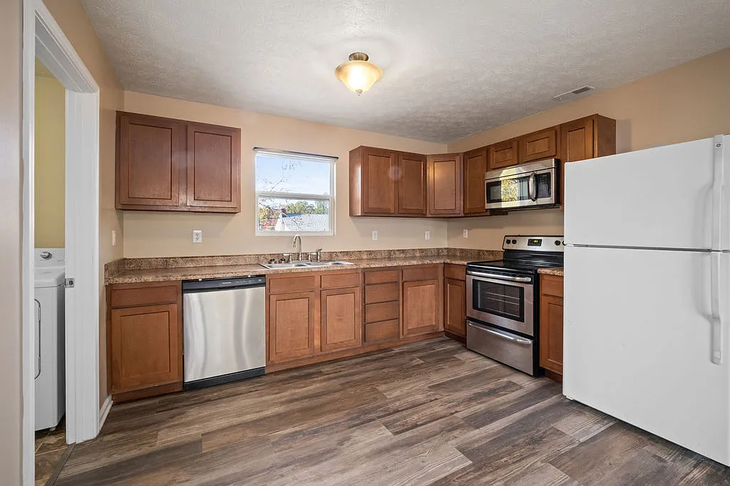 1 bed, 750 sqft, $775 — Photo 3