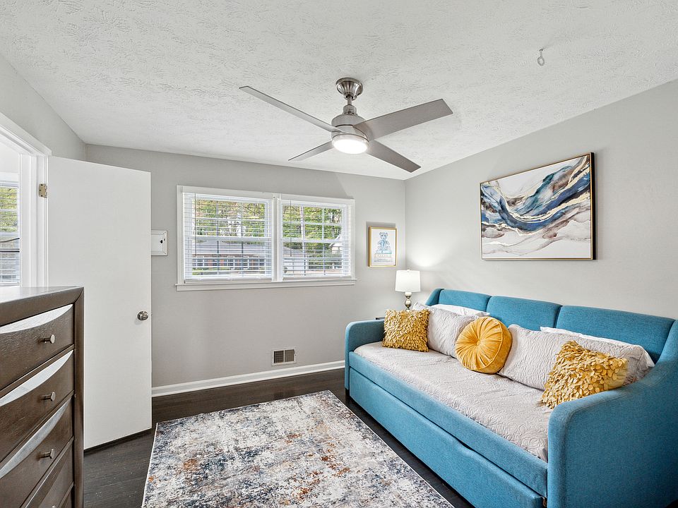 Unit #1 with trundle bed