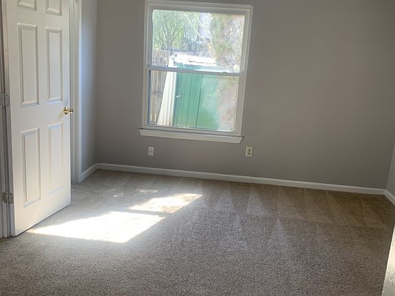 4th image of 5912 Trent Jones Way #1