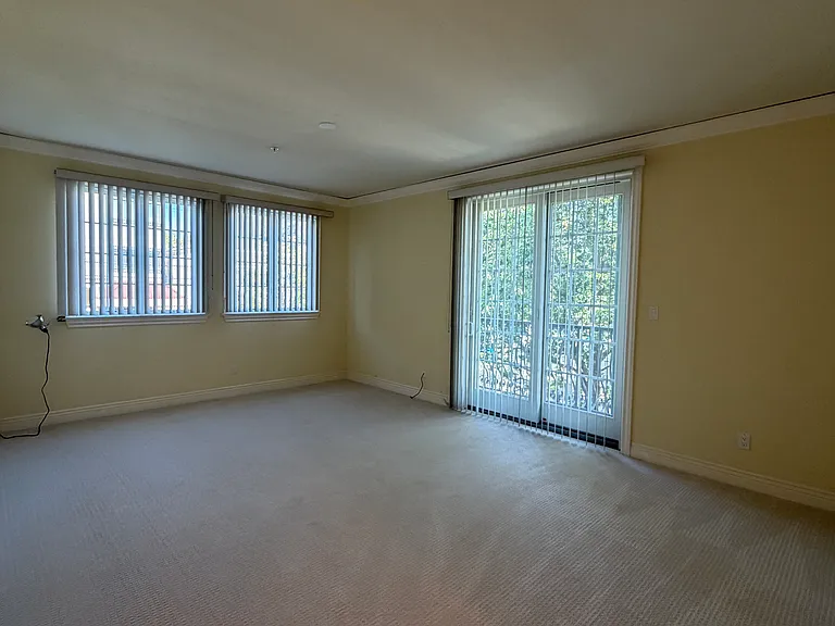 153 N San Mateo Dr #209 — Photo 17