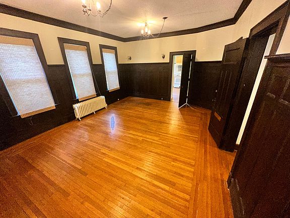 5th image of 152 Sumner Ave #150
