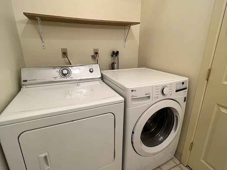 31 Channing St #1A — Photo 14