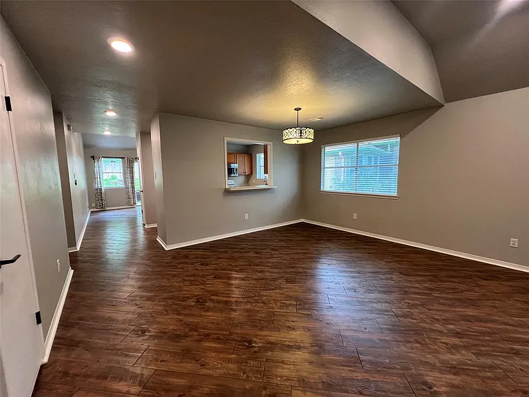 2908 Wadsworth Way — Photo 9
