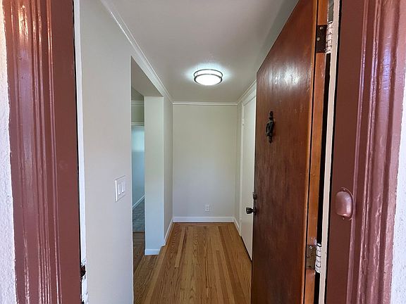 5th image of 826 Anza St #7R