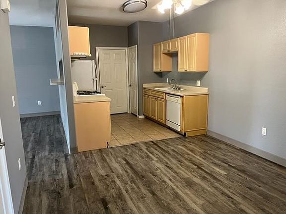 3rd image of 1401 N Michael Way Unit 1