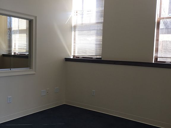 5th image of 168 Humphrey St A