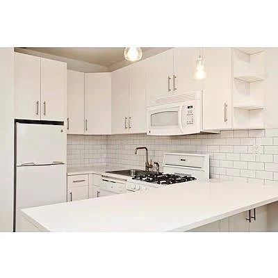 Rented by Mirador Real Estate | media 12