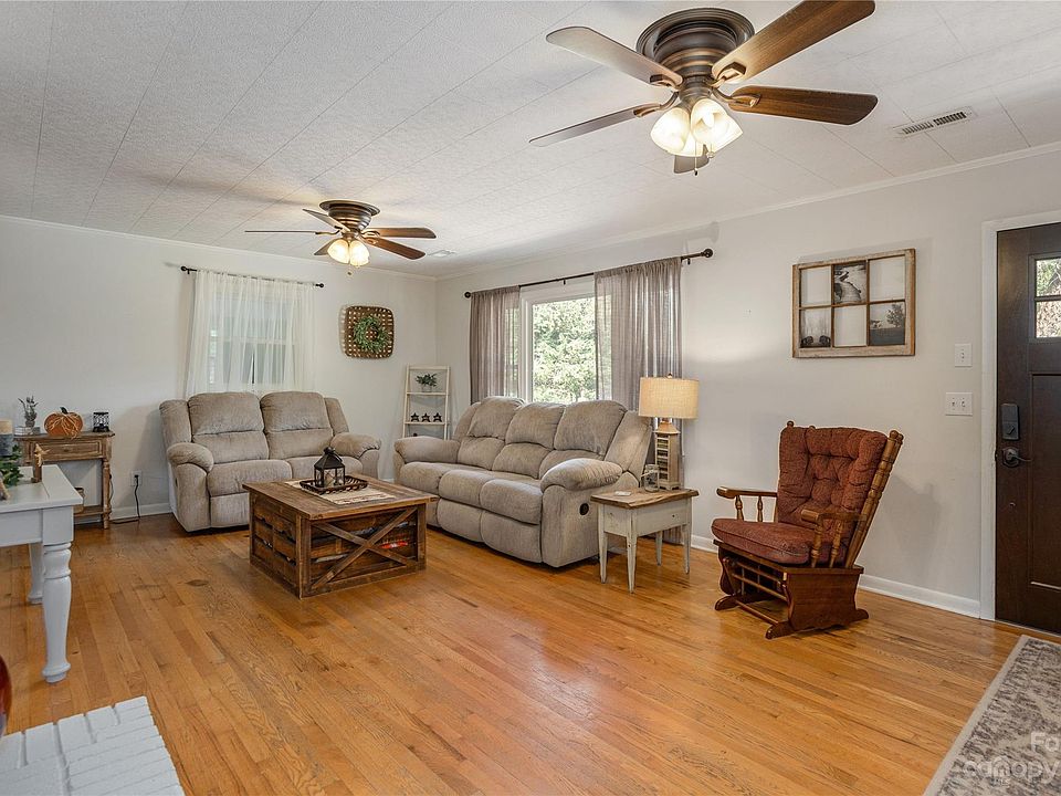 1514 Hebron Rd, Hendersonville, NC 28739 Zillow