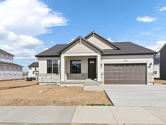 Finished home photos are representational images only. See sales agent for details.