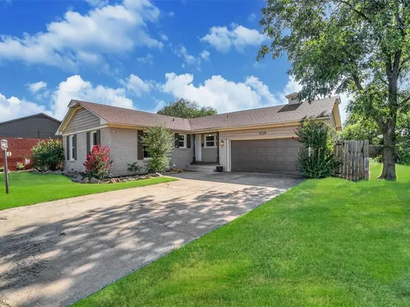 1719 N Lee St, Altus, OK 73521