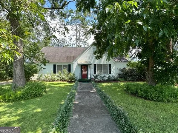 1114 N 2nd St, Soperton, GA 30457