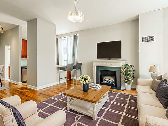 2nd image of 333 2nd St NE APT 202