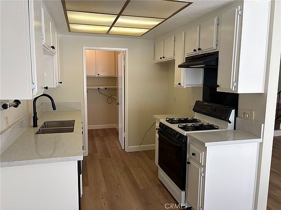 2nd image of 20470 Elm Hill Ln
