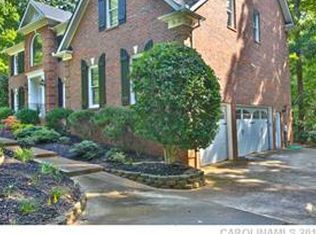 3301 Oak Brook Dr, Waxhaw, NC 28173