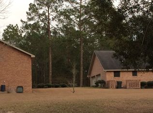 319 Timberlake Trl, Jesup, GA 31545