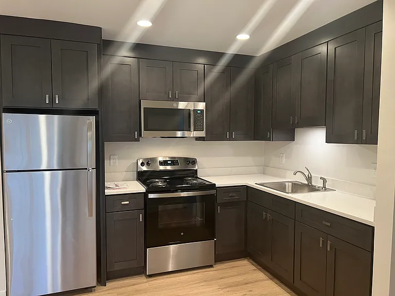 280 West Street — Photo 7