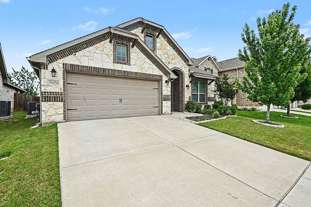 Building Photo - 7656 Northumberland Dr