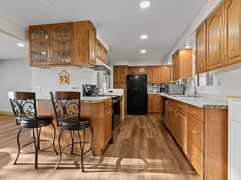 10390 N Highway 38 — Photo 13
