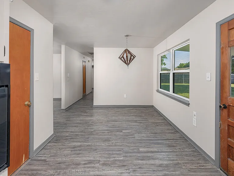 1502 NW 48th St — Photo 19