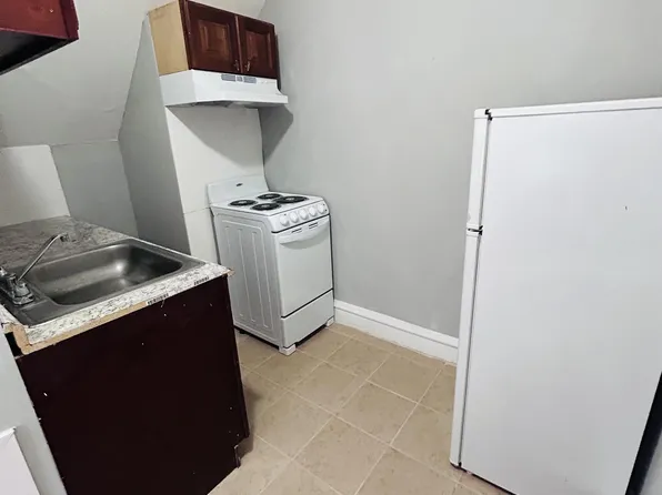 1221 Lindley Ave #3, Philadelphia, PA 19141