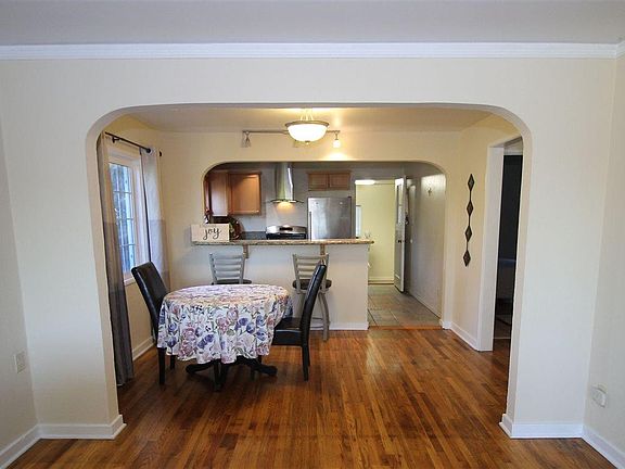 4th image of 6301 Kensington Ave