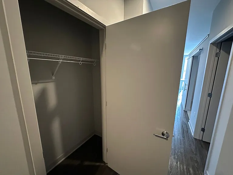 Luna Apartments — Photo 91