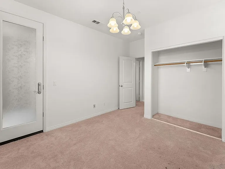 10449 Monterey Ridge Dr — Photo 15