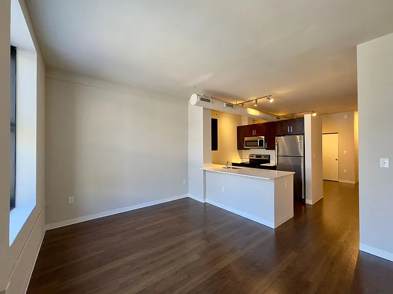 Charming 1 Bedroom/1 Bathroom Apartment Unit in Downtown Baltimore, MD! Unit 416 — Photo 79