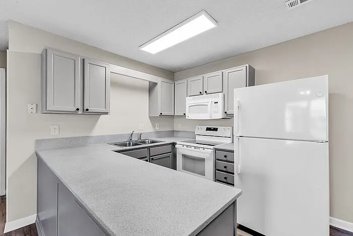 3687 Claypond Rd #D — Photo 11