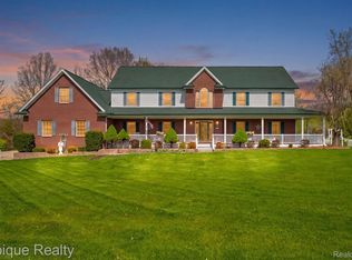 6495 Country Lane Dr, Davisburg, MI 48350