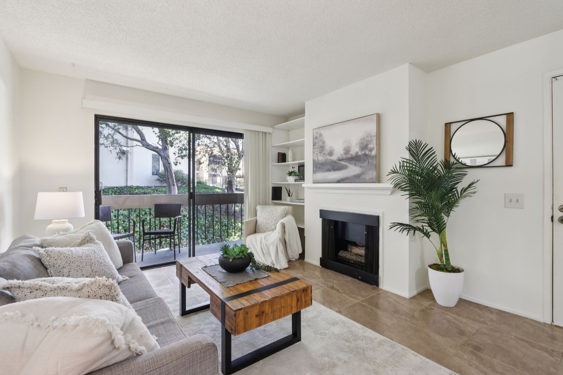 Golden Oaks Ln-S2309-006.jpg