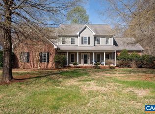 5270 Tanager Woods Dr, Earlysville, VA 22936