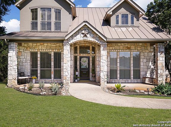 3rd image of 72 SENDERO VERDE