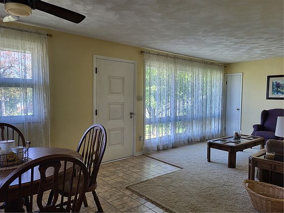 4th image of 915 Lori Ln