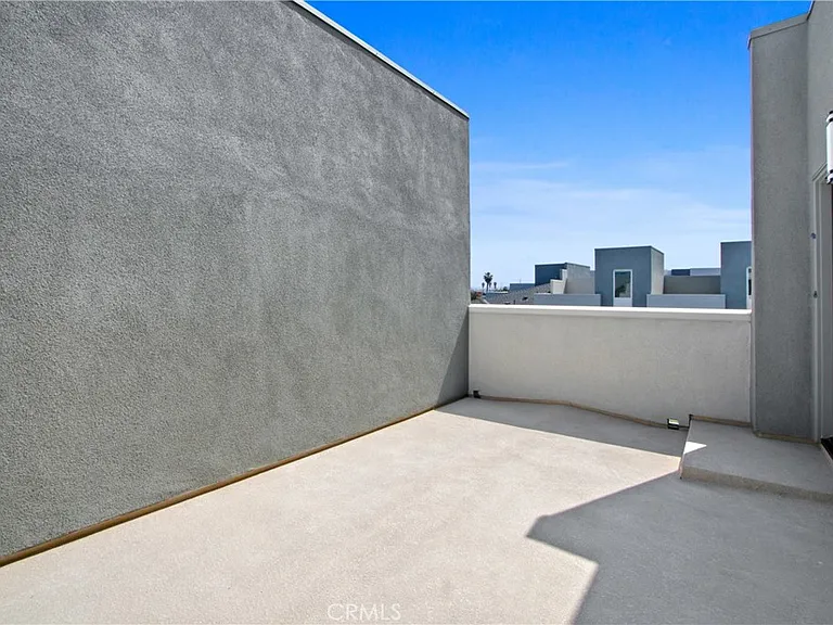 1410 W Bushell St — Photo 12