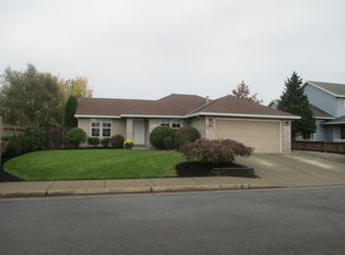 235 Probe St, Molalla, OR 97038