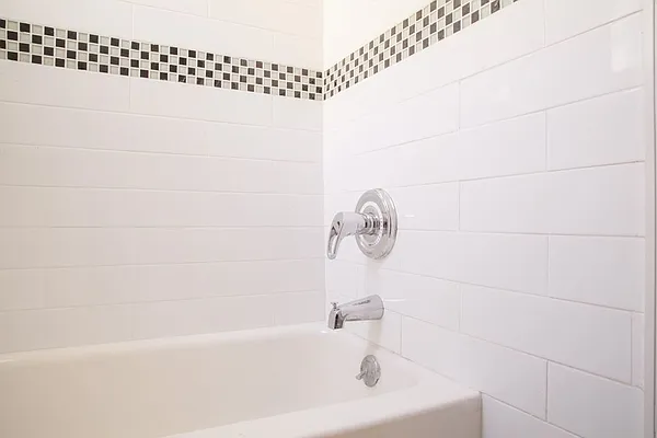 Rented by The Syper Group | media 17