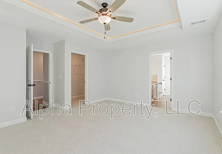 2204 Davenport Ct — Photo 19