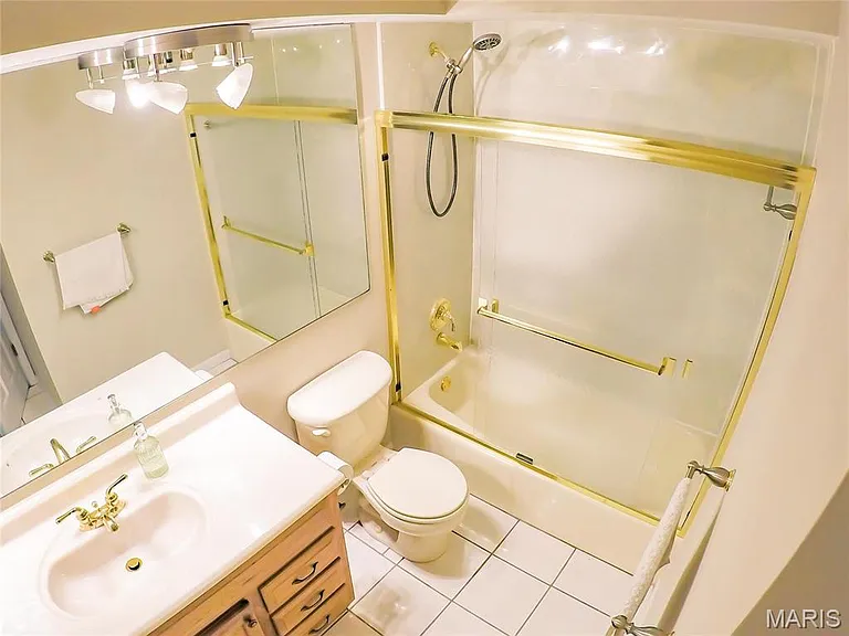 395 Statesman Ct — Photo 18