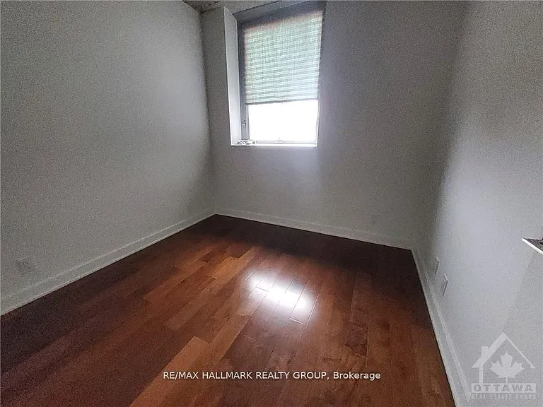 340 McLeod St #539 — Photo 37